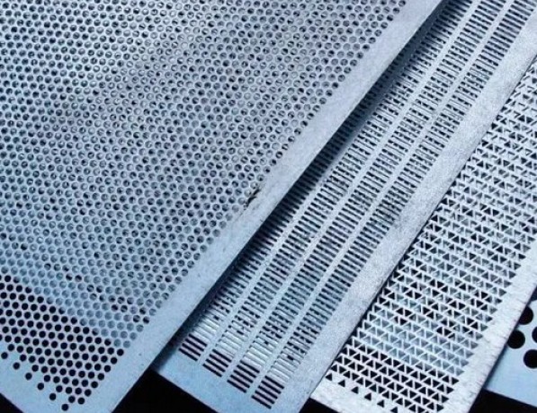 Лист перфорированный нержавеющий Qv AISI 304 10 мм ТУ 25.11.23-002-23083253-2017 фото